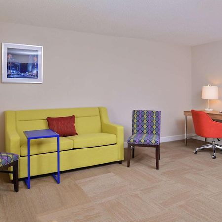 Hampton Inn Greensboro East / Mcleansville Εξωτερικό φωτογραφία