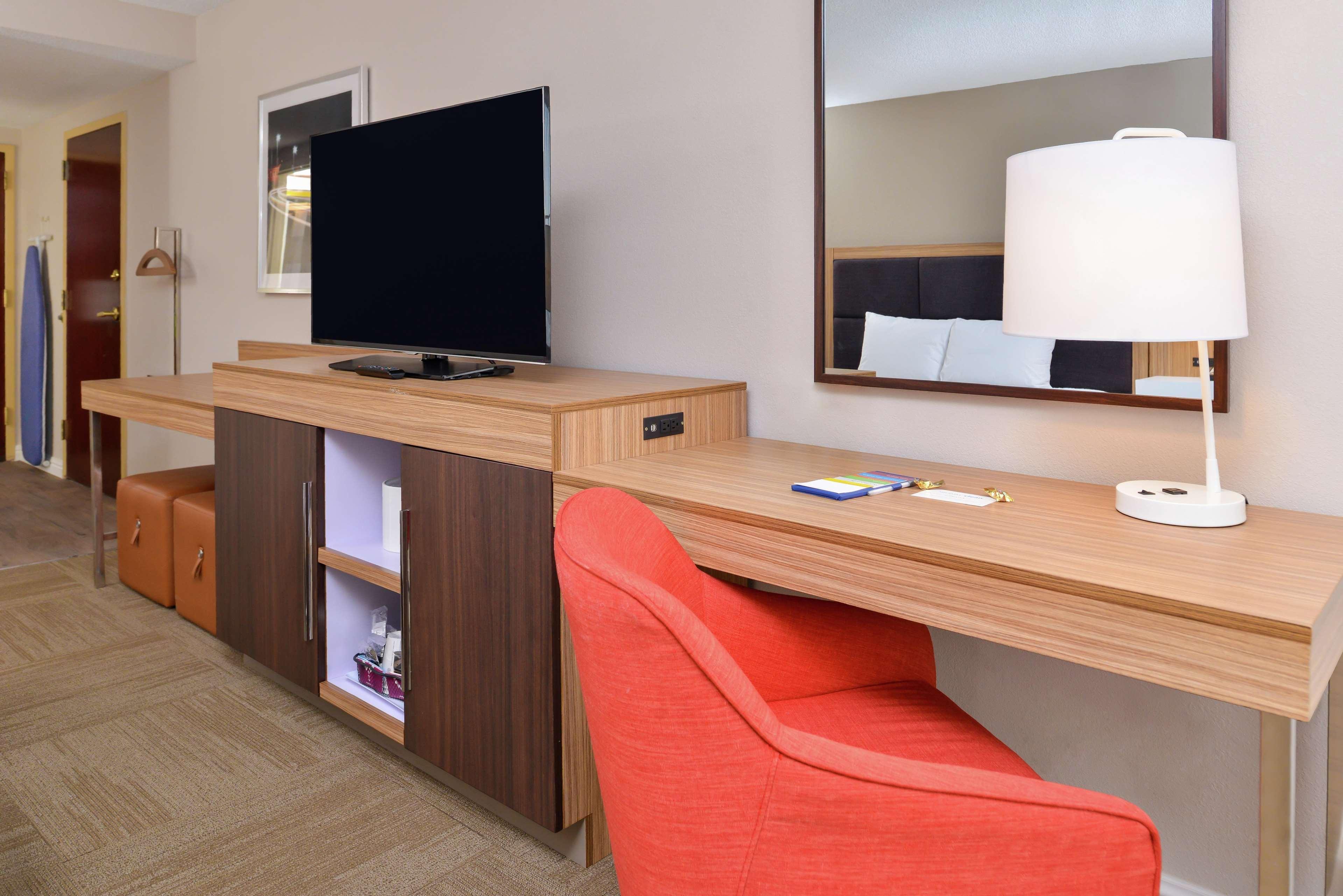 Hampton Inn Greensboro East / Mcleansville Εξωτερικό φωτογραφία