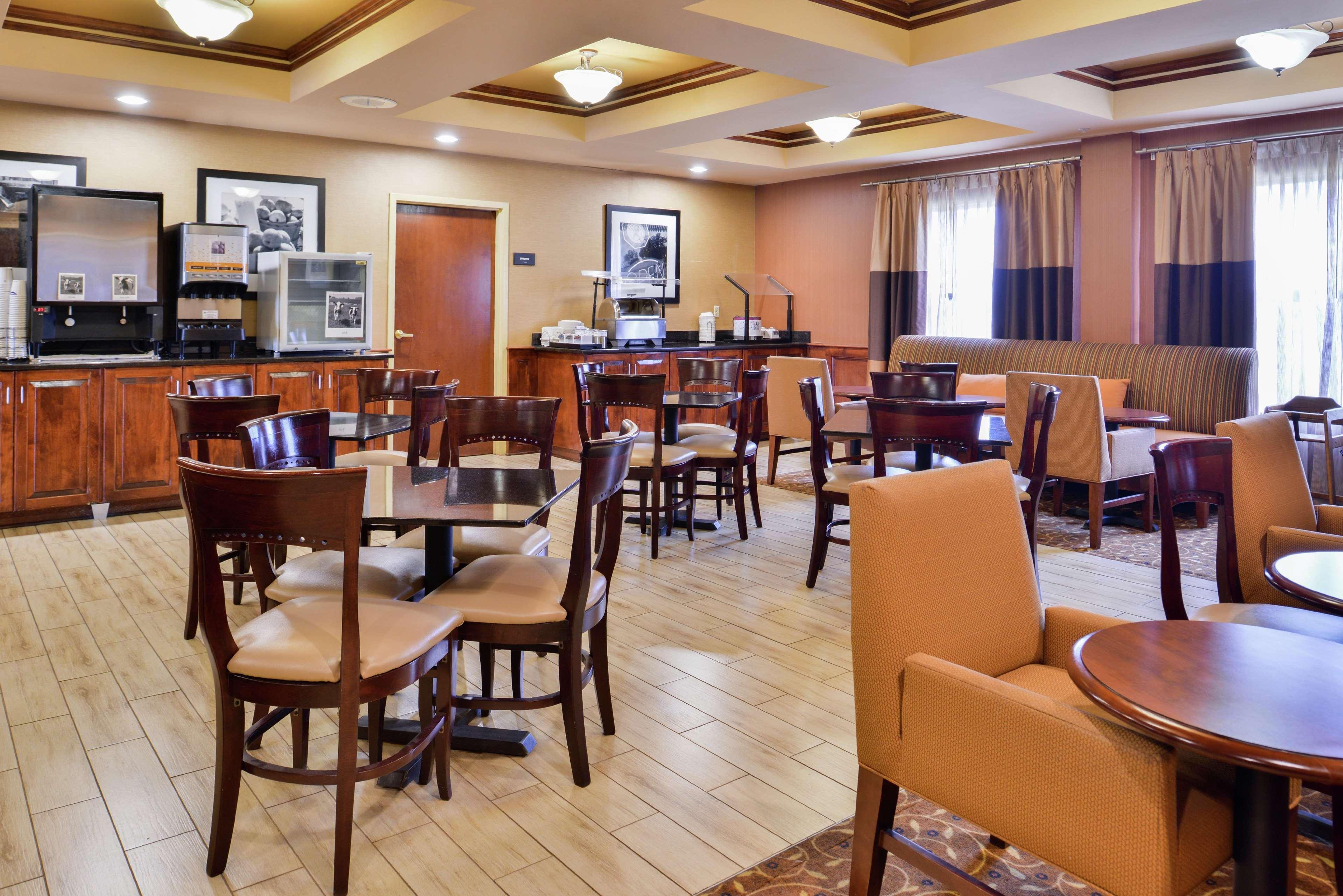 Hampton Inn Greensboro East / Mcleansville Εξωτερικό φωτογραφία