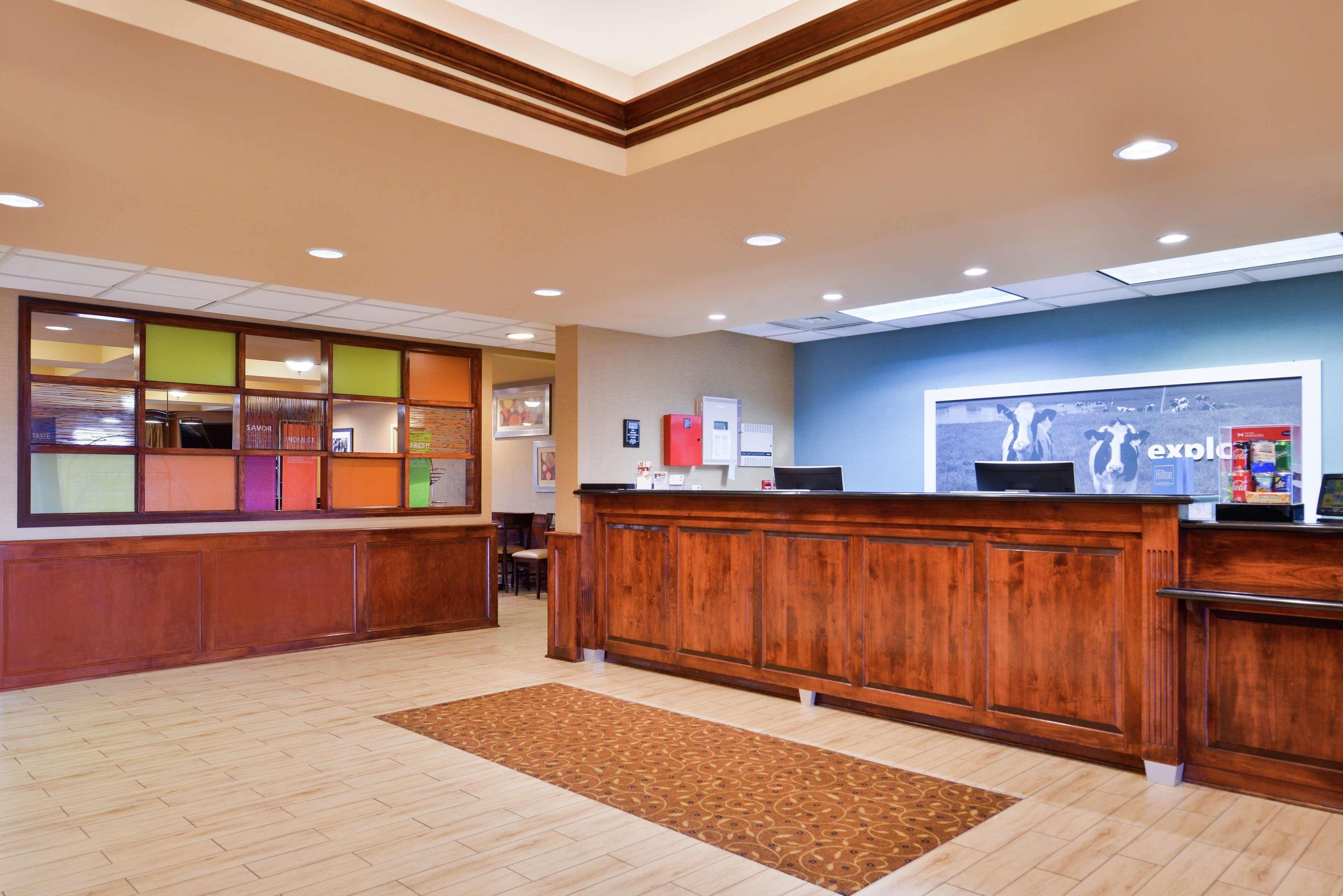 Hampton Inn Greensboro East / Mcleansville Εξωτερικό φωτογραφία