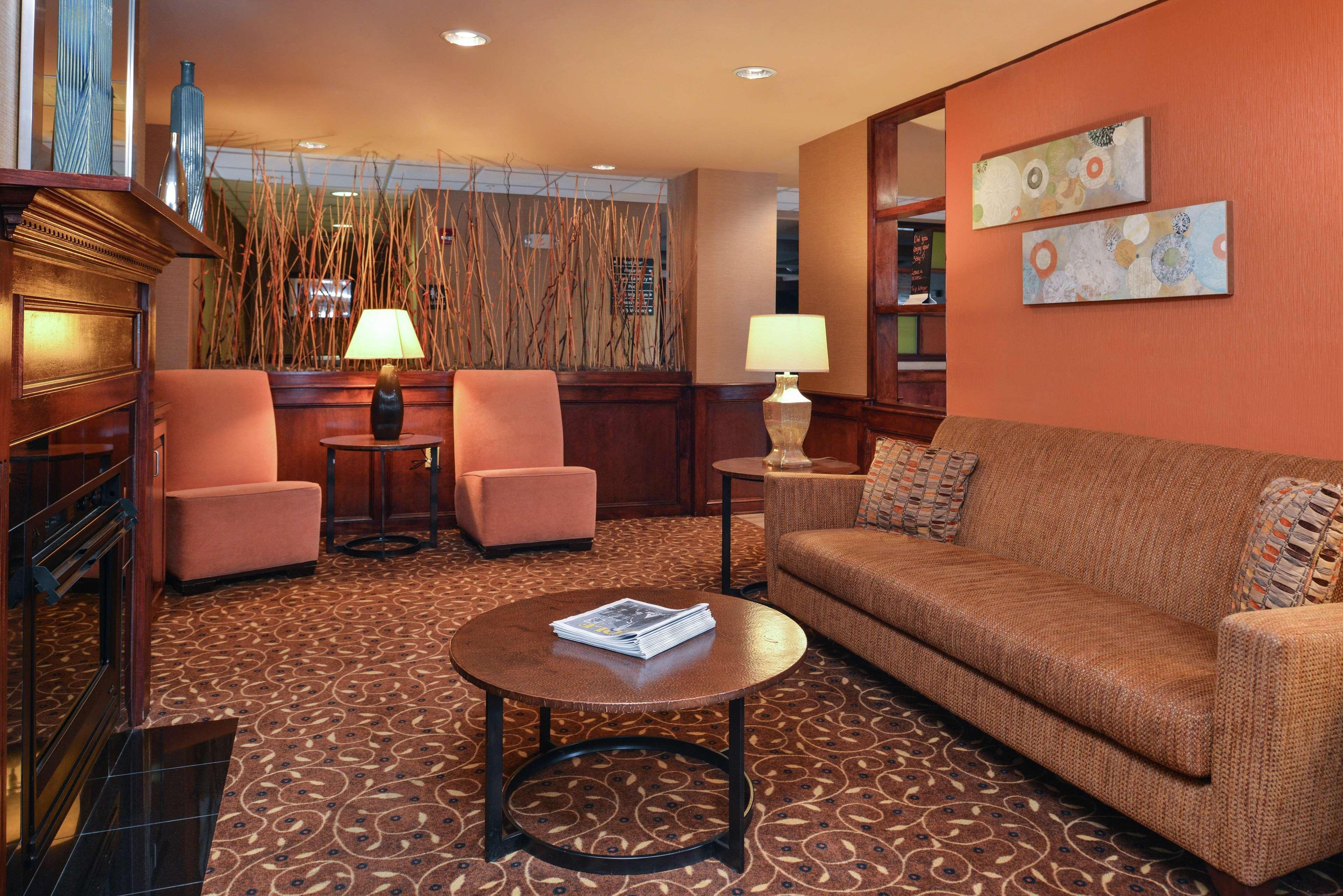 Hampton Inn Greensboro East / Mcleansville Εξωτερικό φωτογραφία