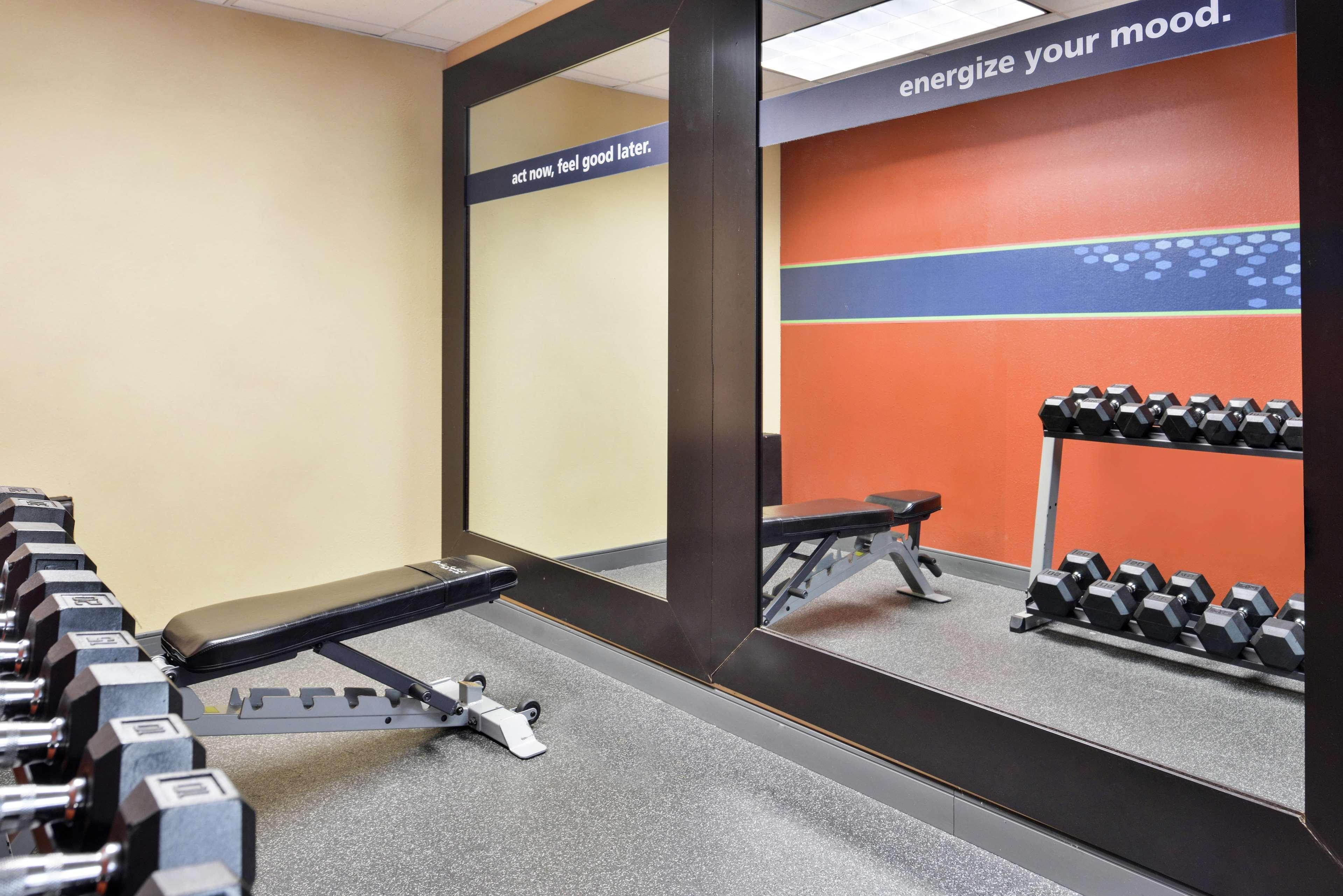 Hampton Inn Greensboro East / Mcleansville Εξωτερικό φωτογραφία