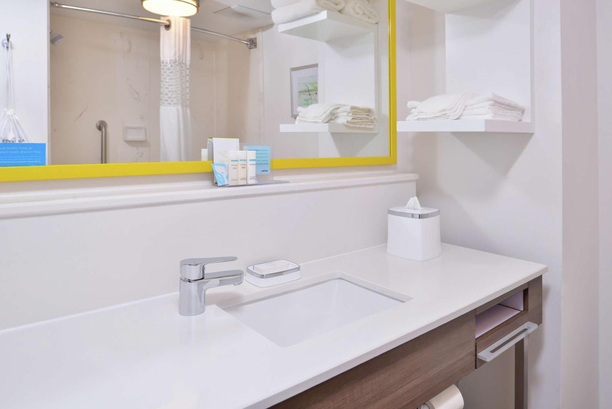 Hampton Inn Greensboro East / Mcleansville Εξωτερικό φωτογραφία