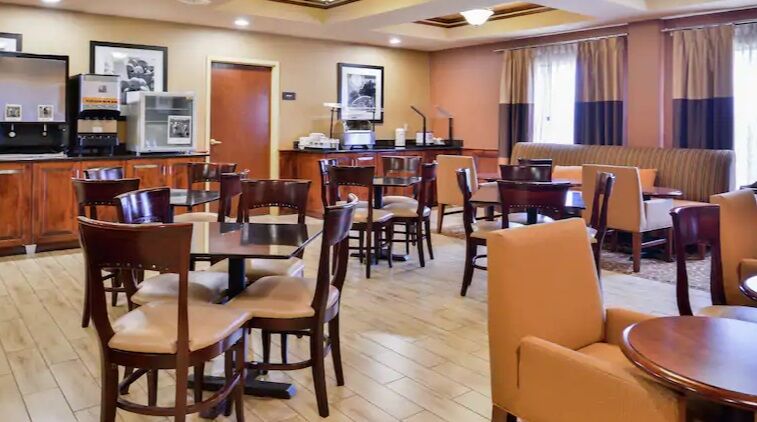 Hampton Inn Greensboro East / Mcleansville Εξωτερικό φωτογραφία